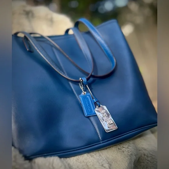 Coach Blue Leather Tote Bag With Original Hang Tags - Picture 10 of 14